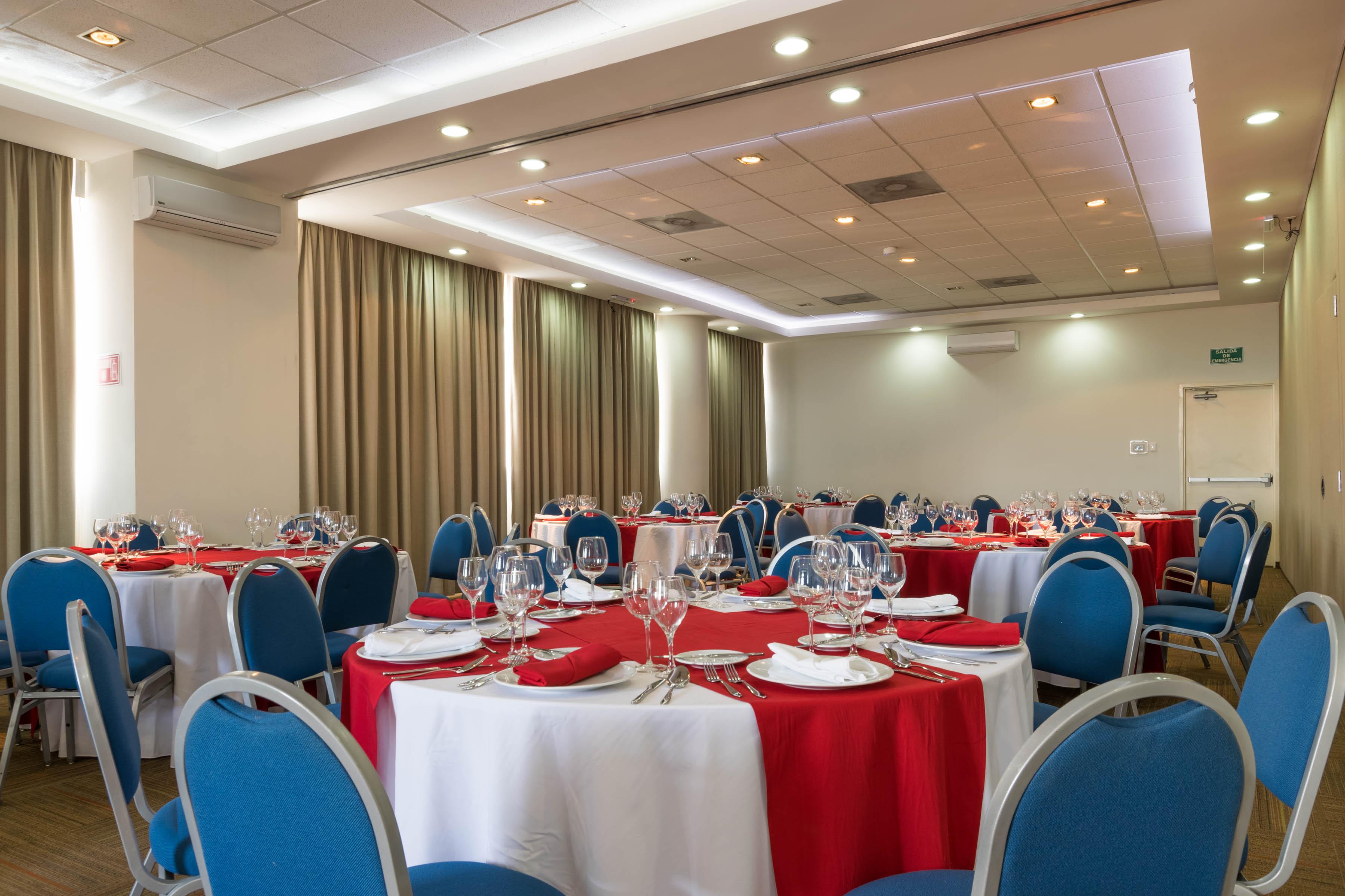 Hotel Stadium Λεόν Εξωτερικό φωτογραφία The main hall