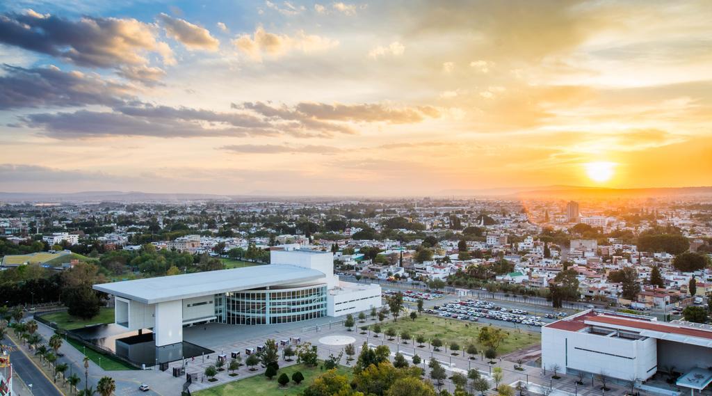 Hotel Stadium Λεόν Εξωτερικό φωτογραφία View of the city of León, Guanajuato, Mexico.