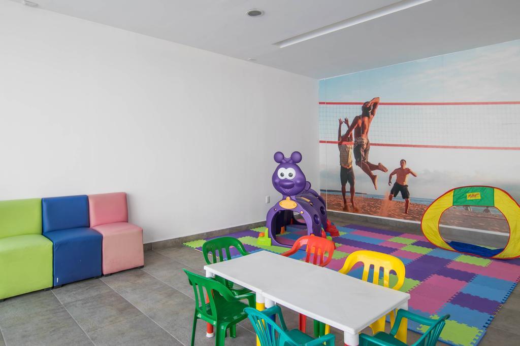 Hotel Stadium Λεόν Εξωτερικό φωτογραφία Kids Club
