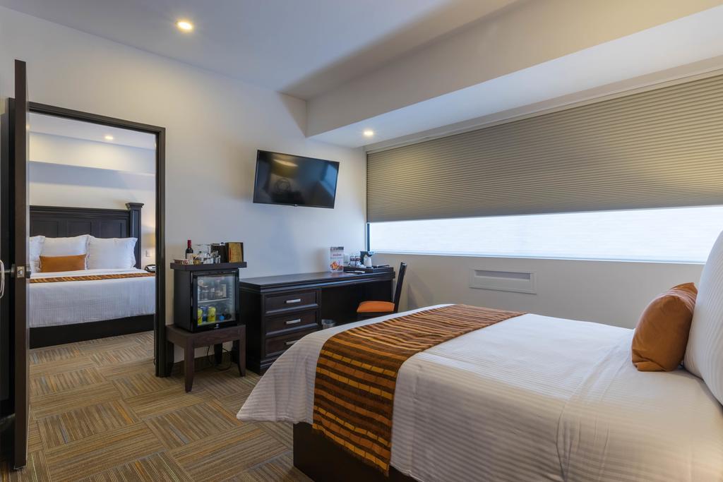Hotel Stadium Λεόν Εξωτερικό φωτογραφία Family room